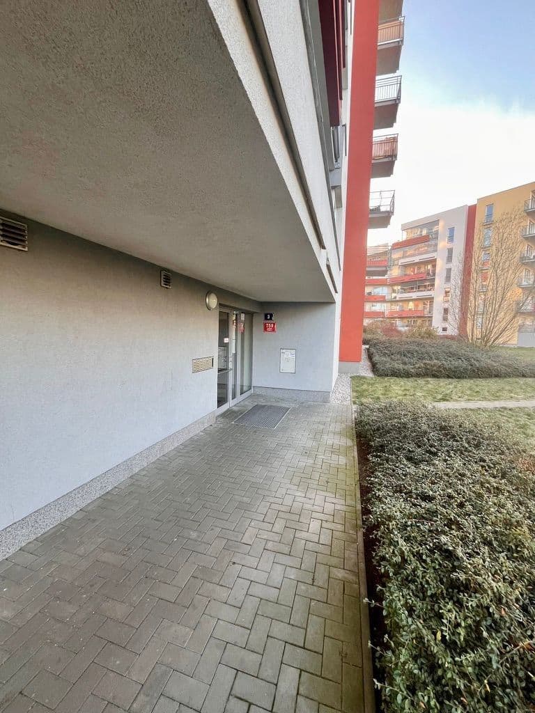 Pronájem bytu 1+kk 36 m², Miroslava Hajna, Praha, Praha Pronájem bytu 1+kk 36 m², Miroslava Hajna, Praha, Praha