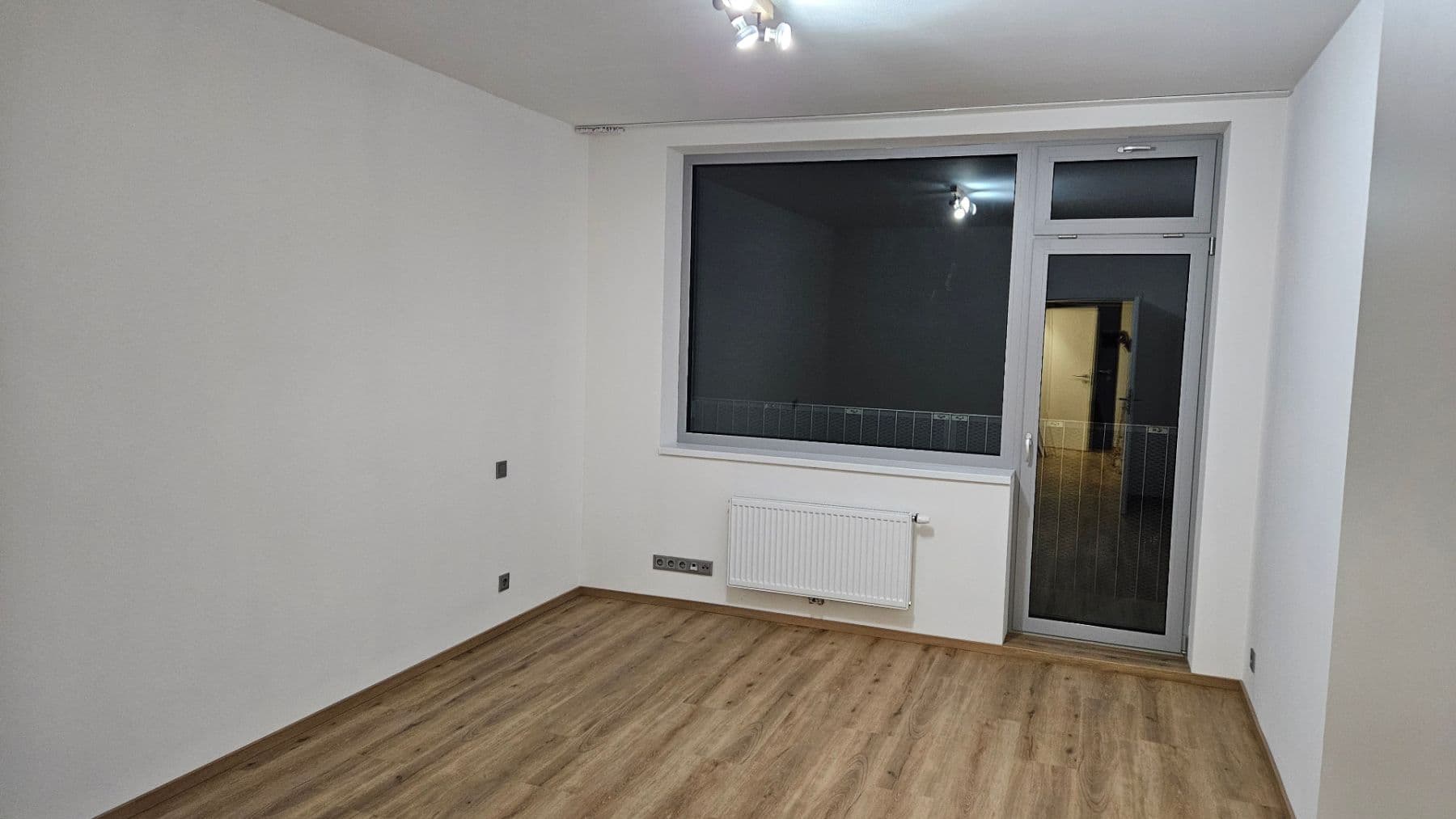 Pronájem bytu 2+kk 71 m², Velvary, Středočeský kraj Pronájem bytu 2+kk 71 m², Velvary, Středočeský kraj