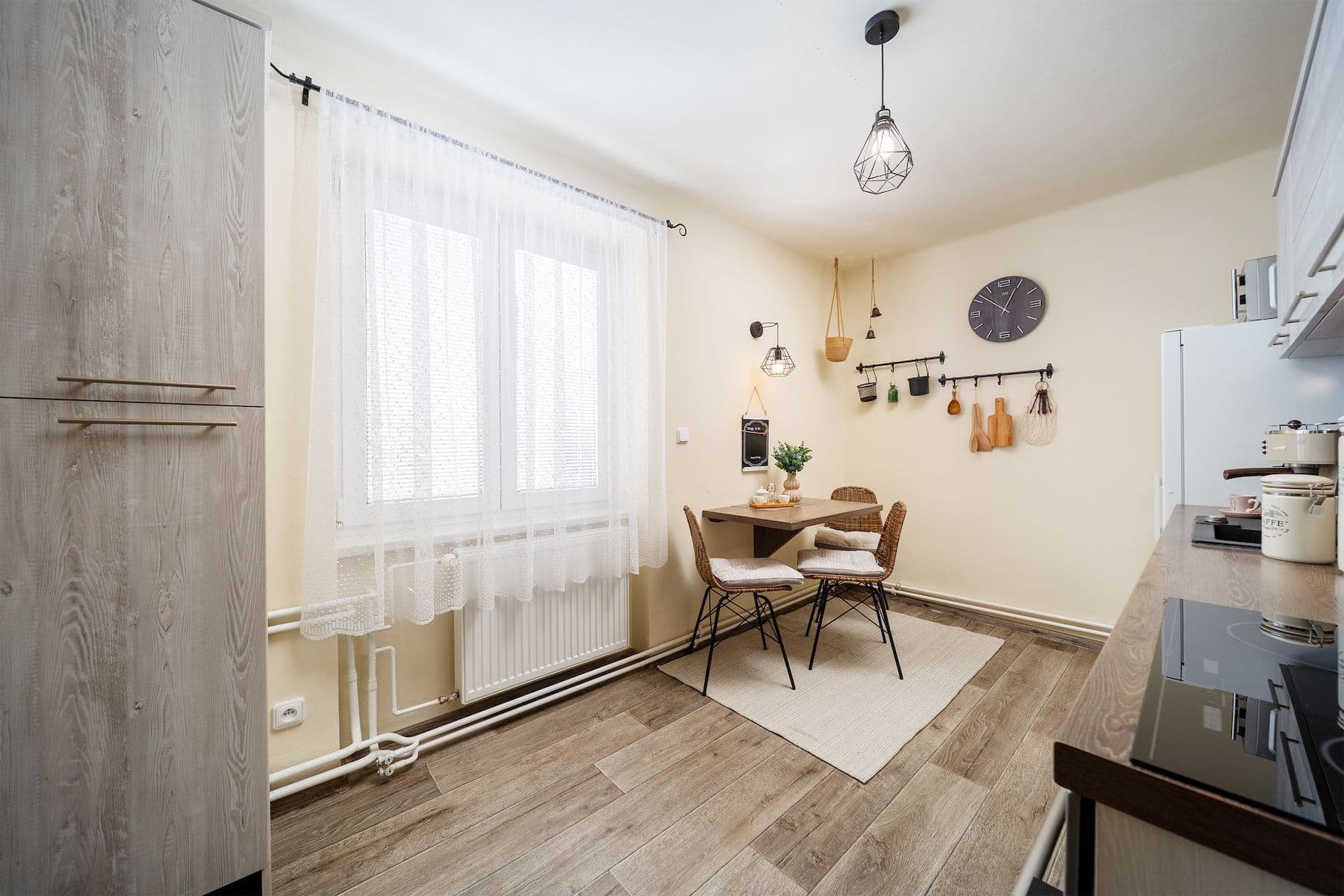 Prodej bytu 2+1 64 m², 1. máje, Vimperk, Jihočeský kraj Prodej bytu 2+1 64 m², 1. máje, Vimperk, Jihočeský kraj