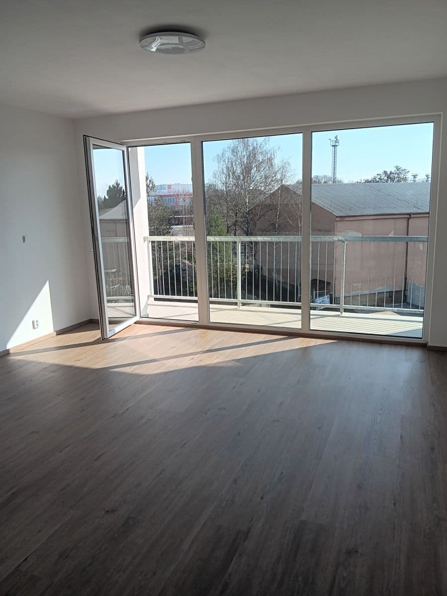 Pronájem bytu 2+kk 55 m², Loudů, Dobřany, Plzeňský kraj Pronájem bytu 2+kk 55 m², Loudů, Dobřany, Plzeňský kraj