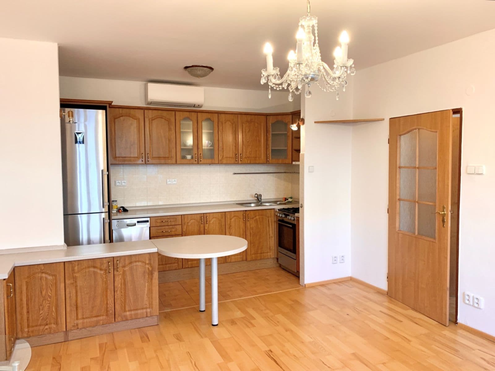 Pronájem bytu 2+kk 50 m², Hořanská, Praha, Praha Pronájem bytu 2+kk 50 m², Hořanská, Praha, Praha