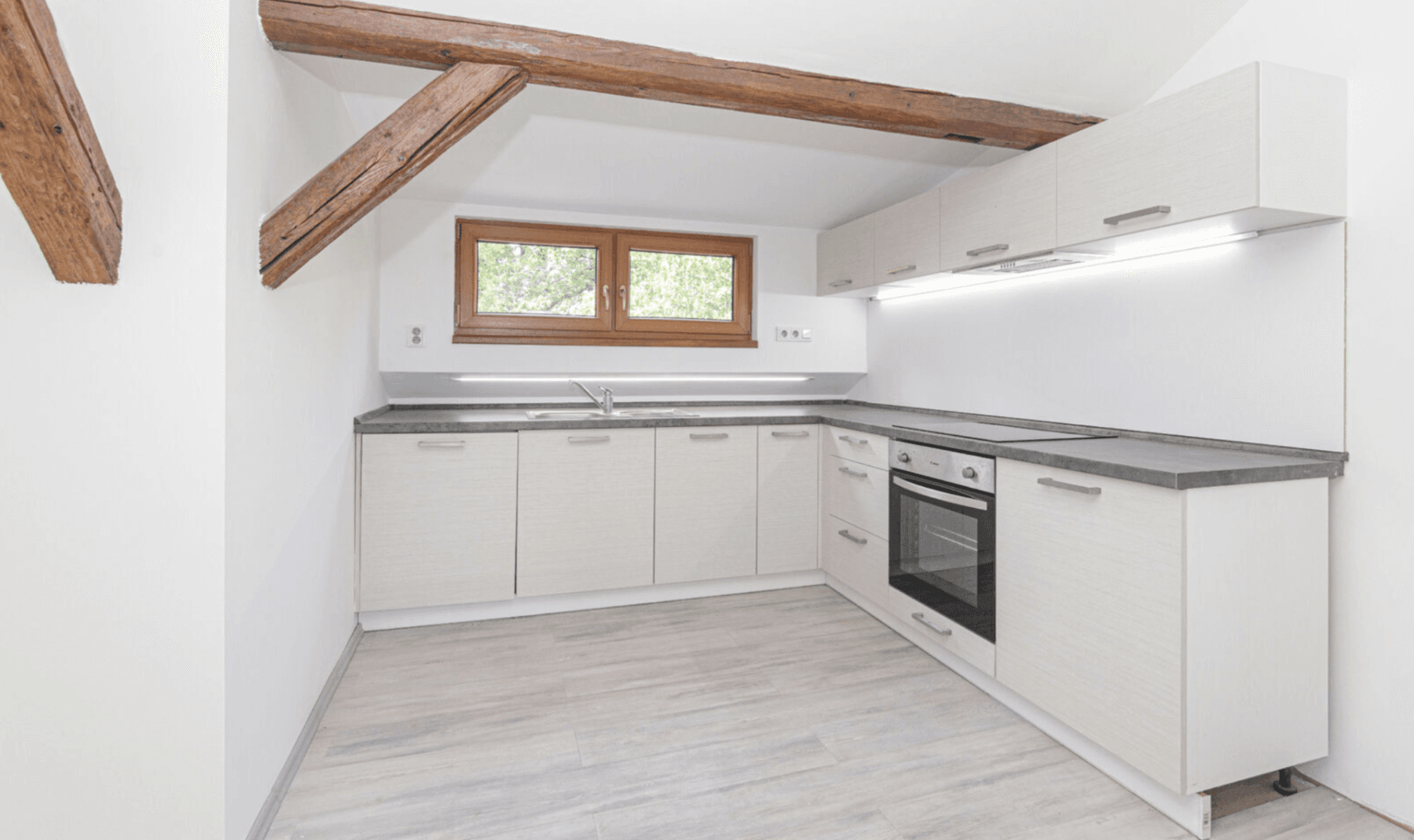 Pronájem bytu 3+kk 76 m², Starobělská, Ostrava, Moravskoslezský kraj Pronájem bytu 3+kk 76 m², Starobělská, Ostrava, Moravskoslezský kraj