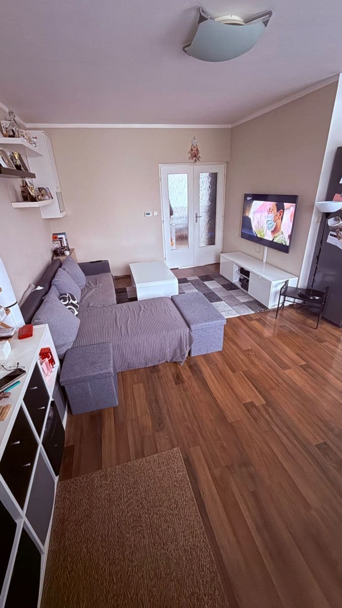 Pronájem bytu 3+kk 57 m², U Strouhy, Vestec, Středočeský kraj Pronájem bytu 3+kk 57 m², U Strouhy, Vestec, Středočeský kraj