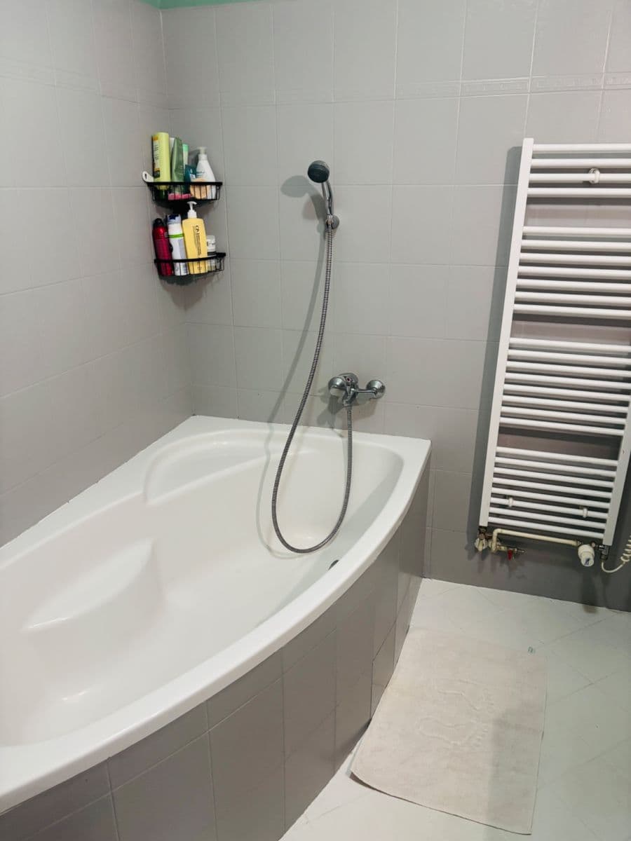 Pronájem bytu 3+kk 57 m², U Strouhy, Vestec, Středočeský kraj Pronájem bytu 3+kk 57 m², U Strouhy, Vestec, Středočeský kraj