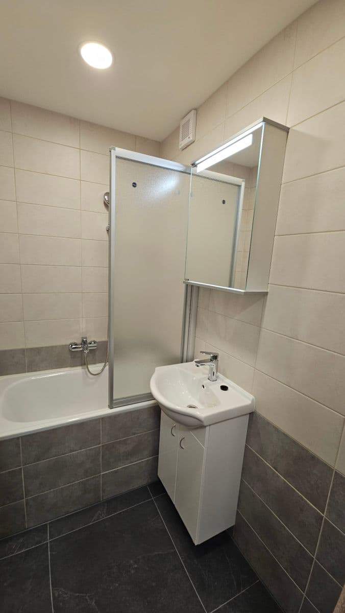 Pronájem bytu 2+kk 43 m², Bítovská, Praha, Praha Pronájem bytu 2+kk 43 m², Bítovská, Praha, Praha