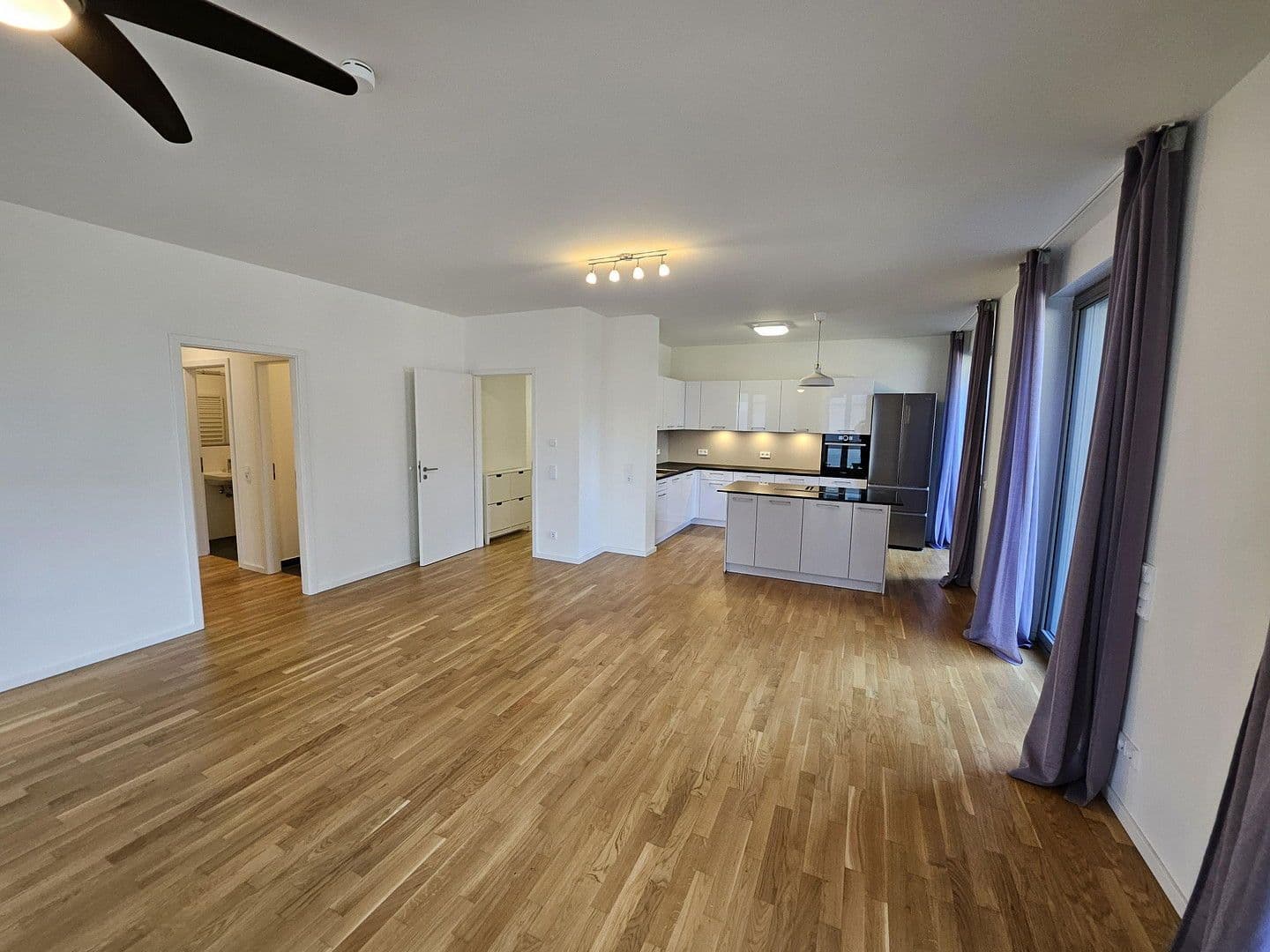 Prodej bytu 5+1 130 m², Stallschreiberstr.23, Berlin, Berlín Prodej bytu 5+1 130 m², Stallschreiberstr.23, Berlin, Berlín