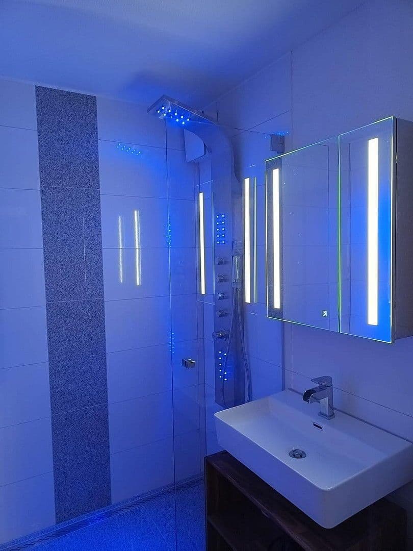 Pronájem bytu 1+kk 38 m², Konstanz, Bádensko-Württembersko Pronájem bytu 1+kk 38 m², Konstanz, Bádensko-Württembersko