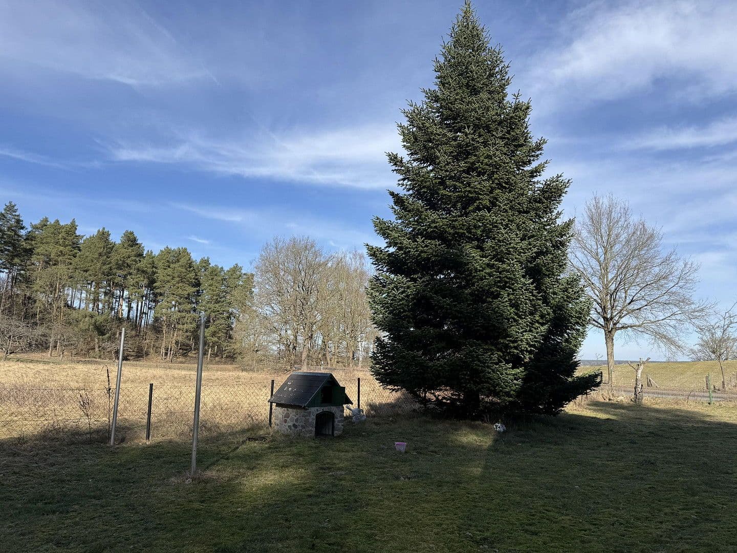 Prodej domu 114 m², pozemek 2.119 m², Elbuferstraße 210, Neu Darchau, Dolní Sasko Prodej domu 114 m², pozemek 2.119 m², Elbuferstraße 210, Neu Darchau, Dolní Sasko