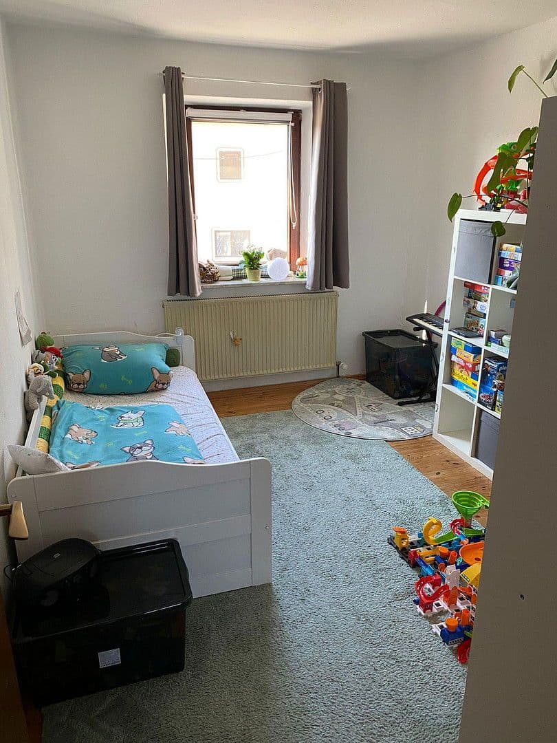 Pronájem bytu 4+1 100 m², Markt Erlbach, Bavorsko Pronájem bytu 4+1 100 m², Markt Erlbach, Bavorsko