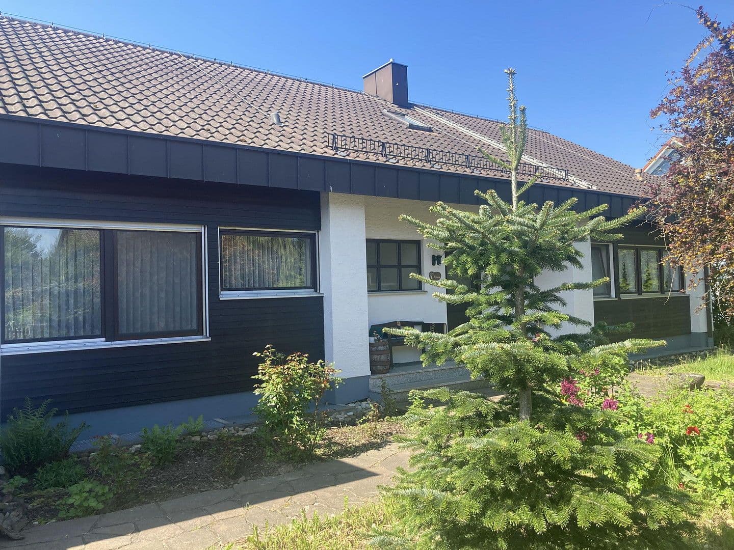 Pronájem domu 213 m², pozemek 1.193 m², Jägersteig 11, Schrobenhausen, Bavorsko Pronájem domu 213 m², pozemek 1.193 m², Jägersteig 11, Schrobenhausen, Bavorsko