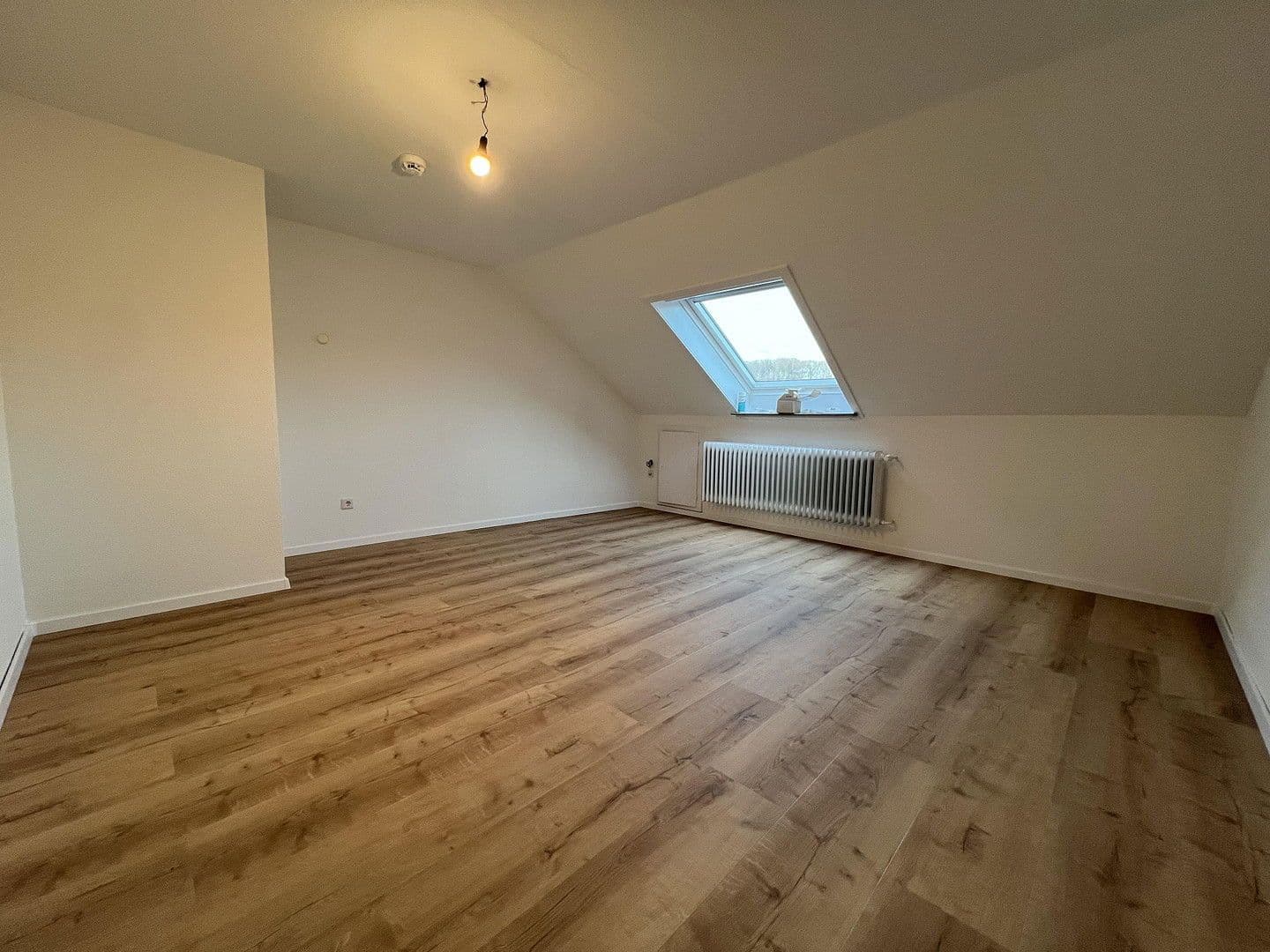 Pronájem bytu 3+1 47 m², Ravensberger Straße 162, Wuppertal, Severní Porýní-Vestfálsko Pronájem bytu 3+1 47 m², Ravensberger Straße 162, Wuppertal, Severní Porýní-Vestfálsko