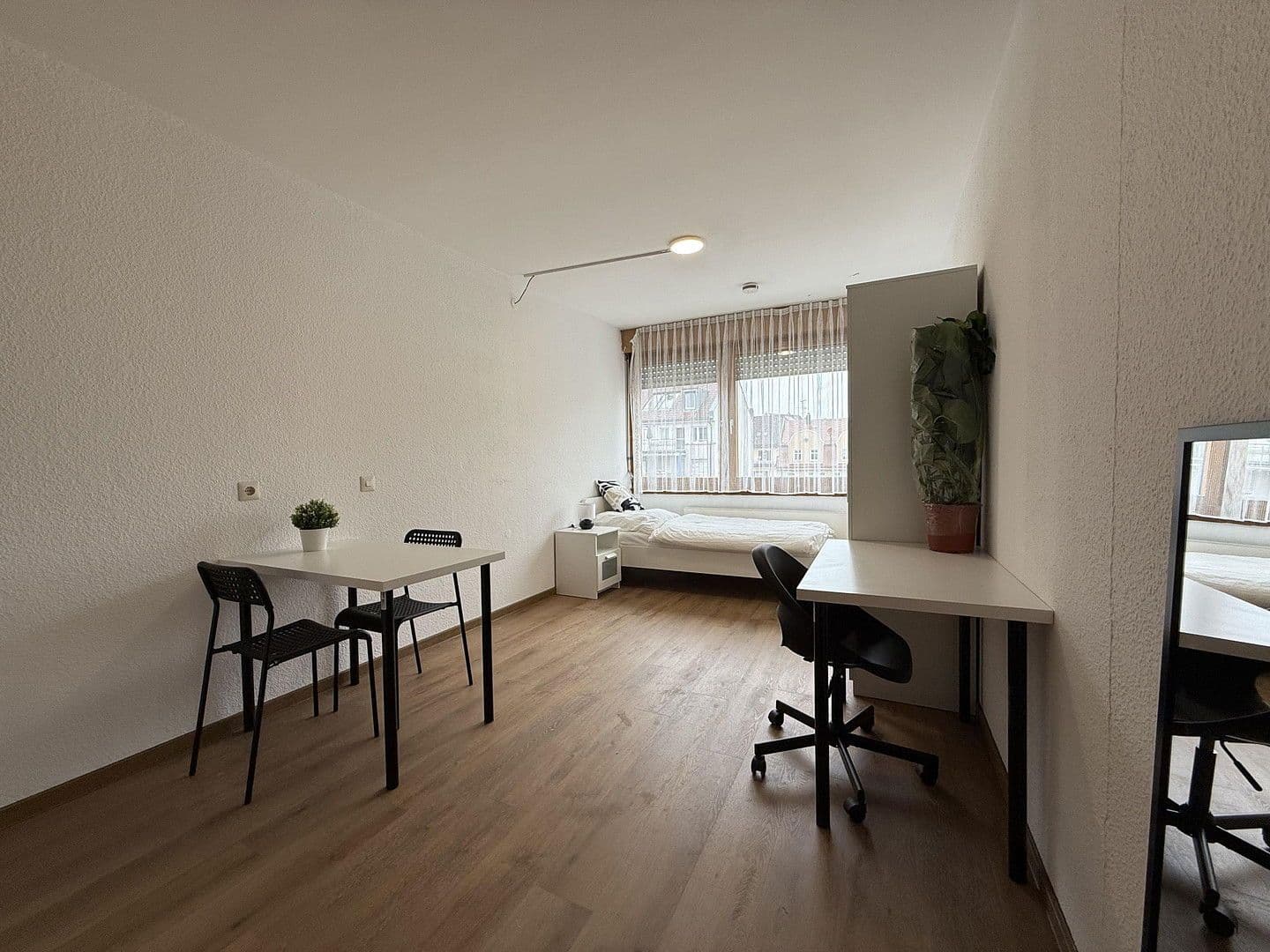 Pronájem bytu 1+1 21 m², Henkestraße 71, Erlangen, Bavorsko Pronájem bytu 1+1 21 m², Henkestraße 71, Erlangen, Bavorsko