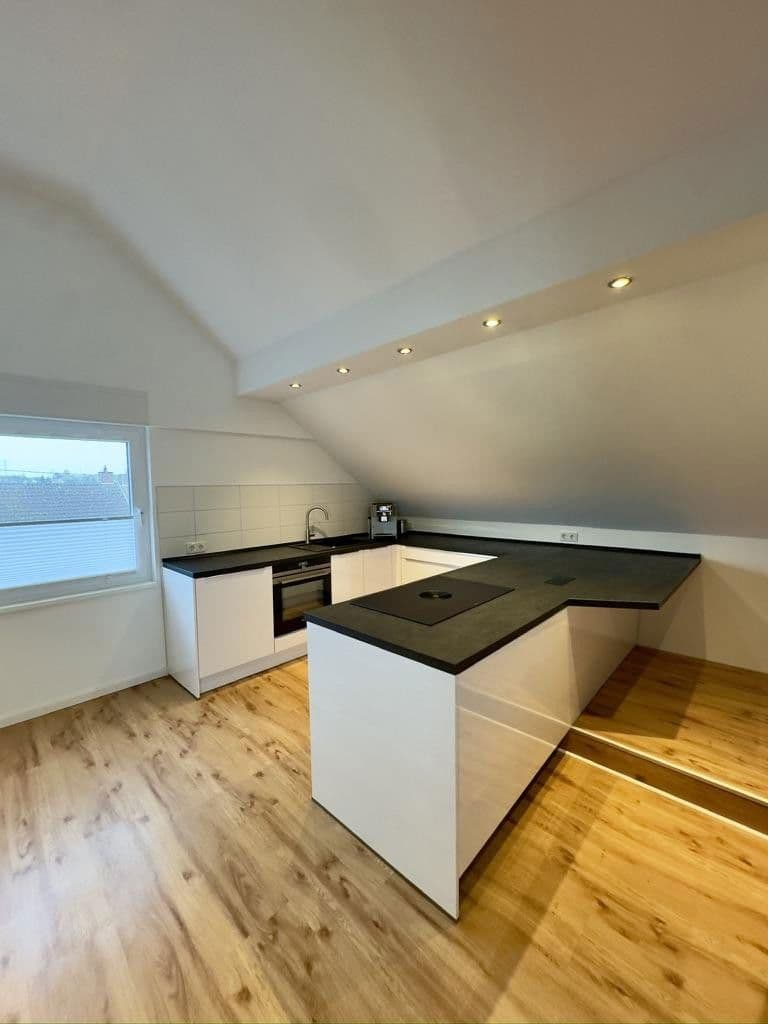 Pronájem bytu 2+1 67 m², Püttlingen, Země Sársko Pronájem bytu 2+1 67 m², Püttlingen, Země Sársko