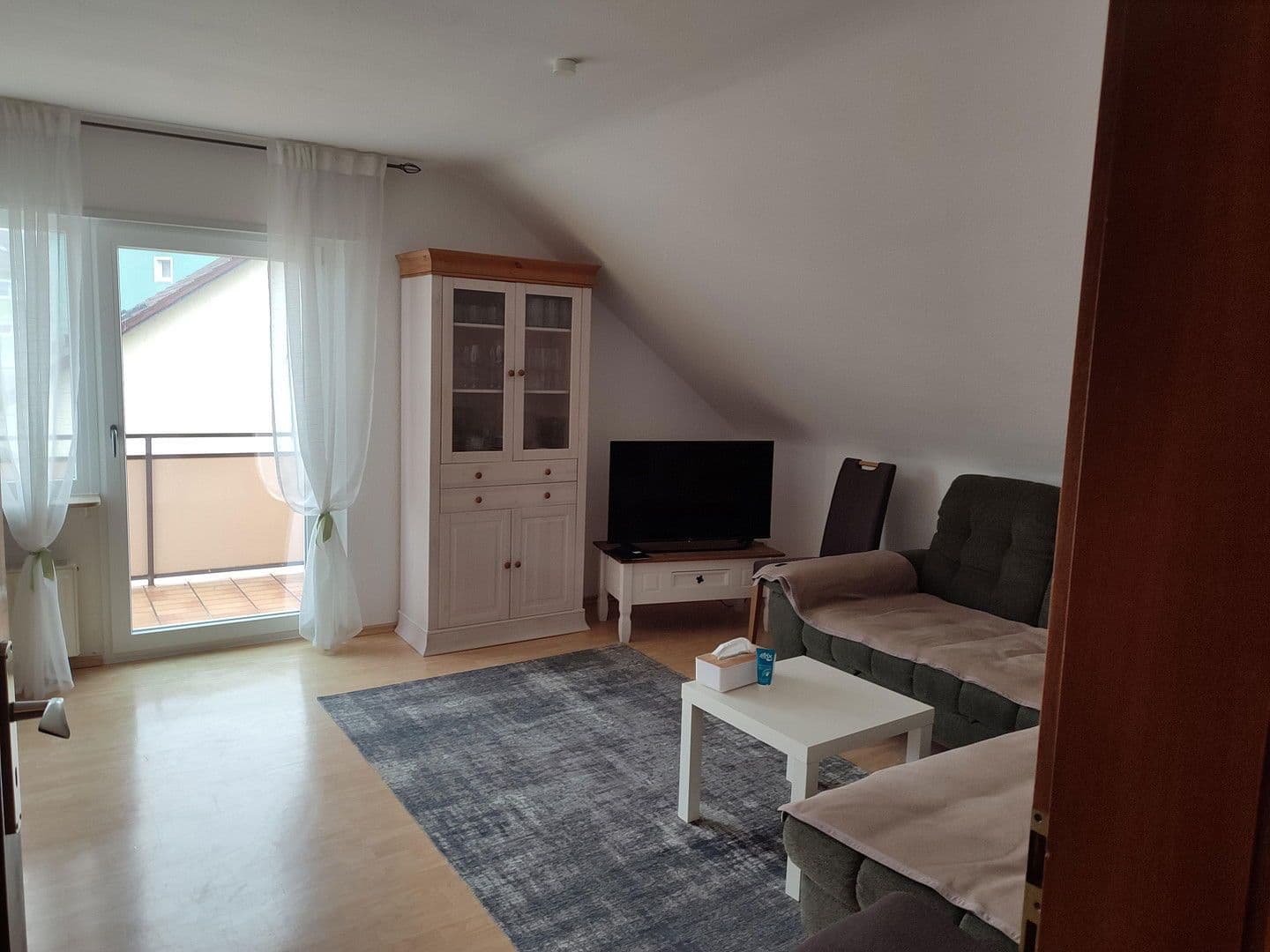 Pronájem bytu 3+1 72 m², Brühl, Bádensko-Württembersko Pronájem bytu 3+1 72 m², Brühl, Bádensko-Württembersko