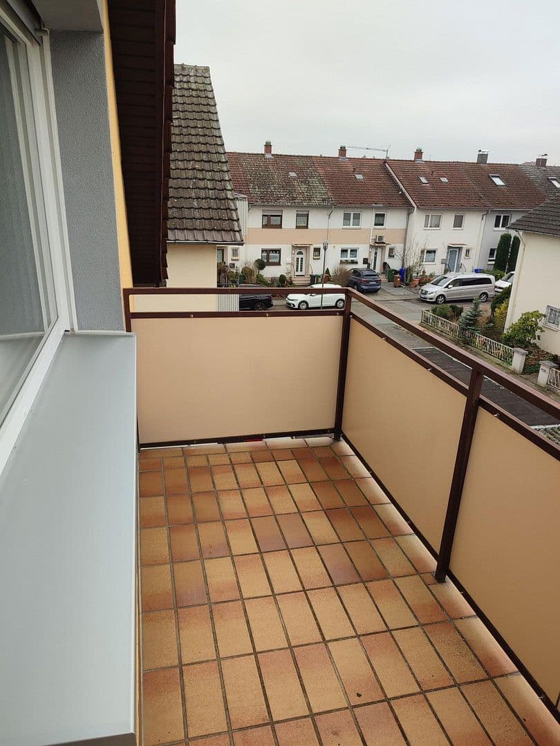 Pronájem bytu 3+1 72 m², Brühl, Bádensko-Württembersko Pronájem bytu 3+1 72 m², Brühl, Bádensko-Württembersko