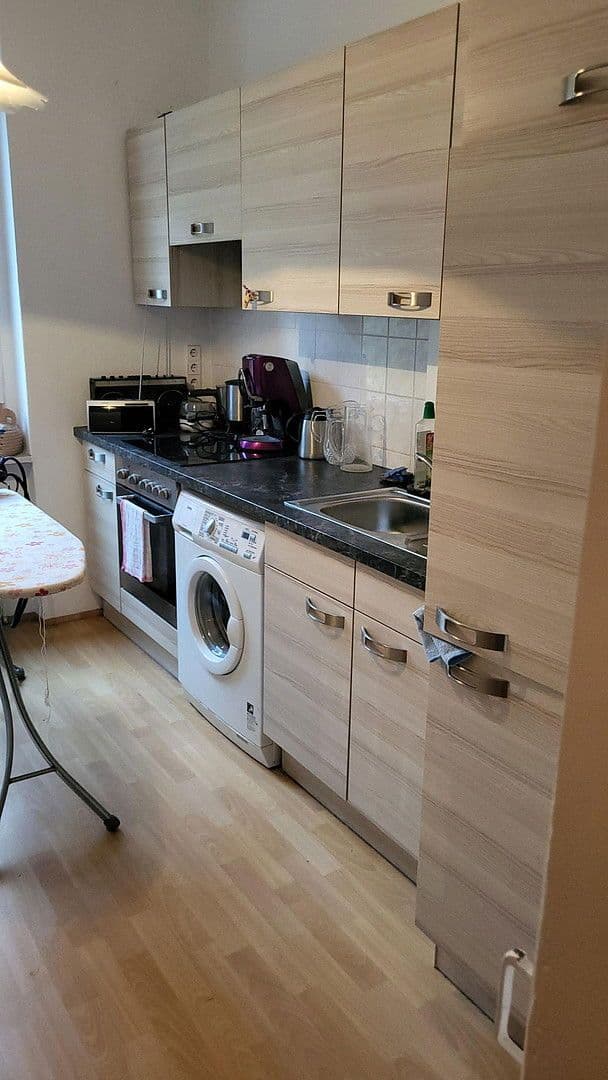 Prodej domu 210 m², pozemek 2.142 m², Friedrich-Ebert-Strasse 23, Naumburg (Saale), Sasko-Anhaltsko Prodej domu 210 m², pozemek 2.142 m², Friedrich-Ebert-Strasse 23, Naumburg (Saale), Sasko-Anhaltsko