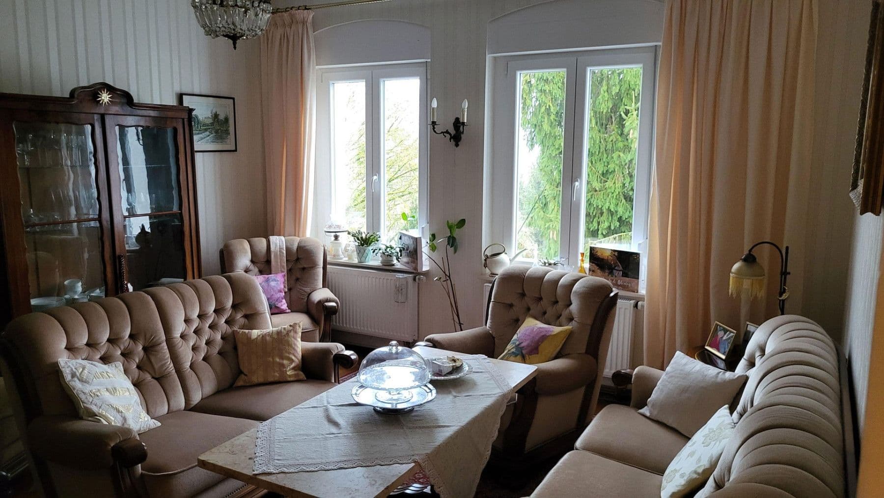 Prodej domu 210 m², pozemek 2.142 m², Friedrich-Ebert-Strasse 23, Naumburg (Saale), Sasko-Anhaltsko Prodej domu 210 m², pozemek 2.142 m², Friedrich-Ebert-Strasse 23, Naumburg (Saale), Sasko-Anhaltsko