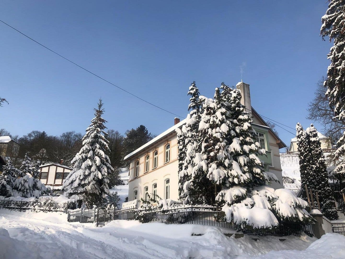 Prodej domu 210 m², pozemek 2.142 m², Friedrich-Ebert-Strasse 23, Naumburg (Saale), Sasko-Anhaltsko Prodej domu 210 m², pozemek 2.142 m², Friedrich-Ebert-Strasse 23, Naumburg (Saale), Sasko-Anhaltsko