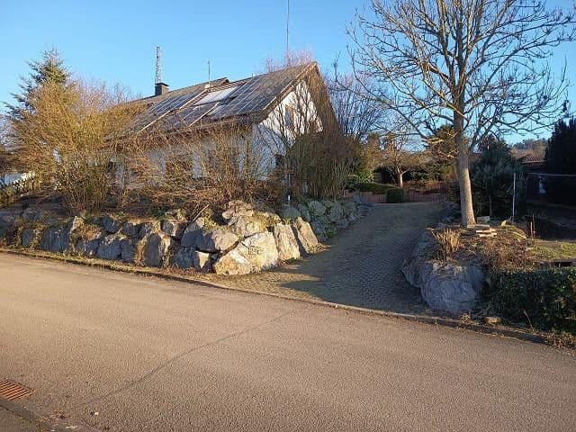 Prodej domu 124 m², pozemek 856 m², Frankenau, Hessen Prodej domu 124 m², pozemek 856 m², Frankenau, Hessen