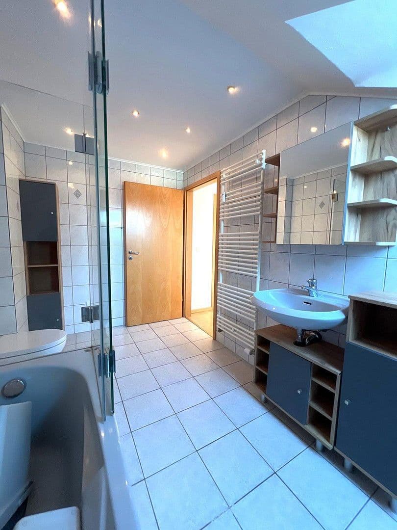 Pronájem bytu 4+1 113 m², Friedrich List str 25, Unna, Severní Porýní-Vestfálsko Pronájem bytu 4+1 113 m², Friedrich List str 25, Unna, Severní Porýní-Vestfálsko