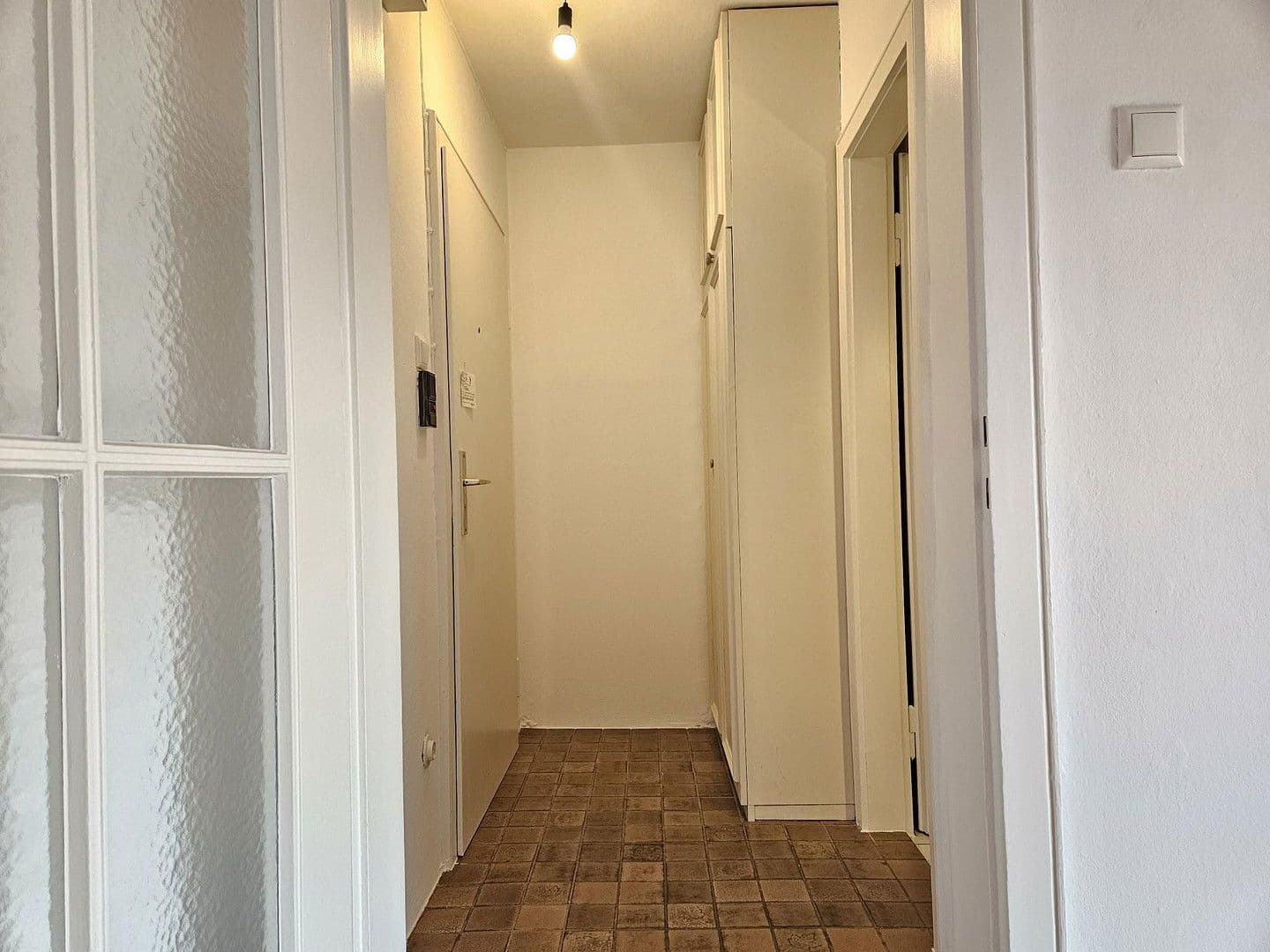 Pronájem bytu 1+1 31 m², Bonner Straße 18, München, Bavorsko Pronájem bytu 1+1 31 m², Bonner Straße 18, München, Bavorsko