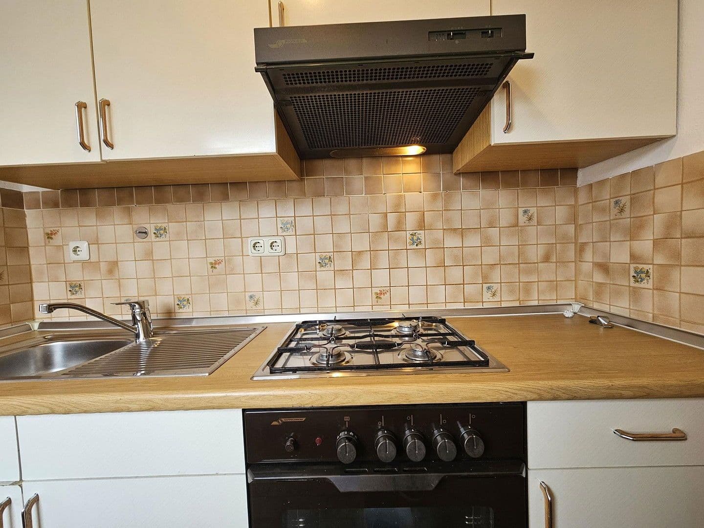 Pronájem bytu 1+1 31 m², Bonner Straße 18, München, Bavorsko Pronájem bytu 1+1 31 m², Bonner Straße 18, München, Bavorsko