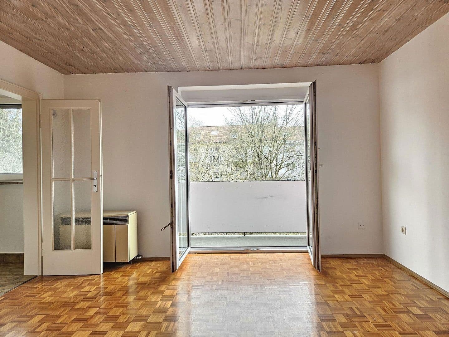 Pronájem bytu 1+1 31 m², Bonner Straße 18, München, Bavorsko Pronájem bytu 1+1 31 m², Bonner Straße 18, München, Bavorsko