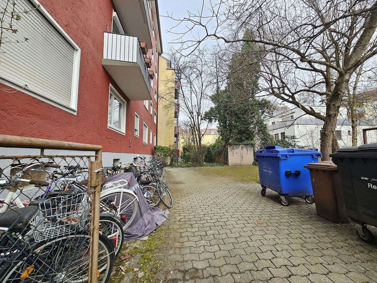 Pronájem bytu 1+1 31 m², Bonner Straße 18, München, Bavorsko Pronájem bytu 1+1 31 m², Bonner Straße 18, München, Bavorsko