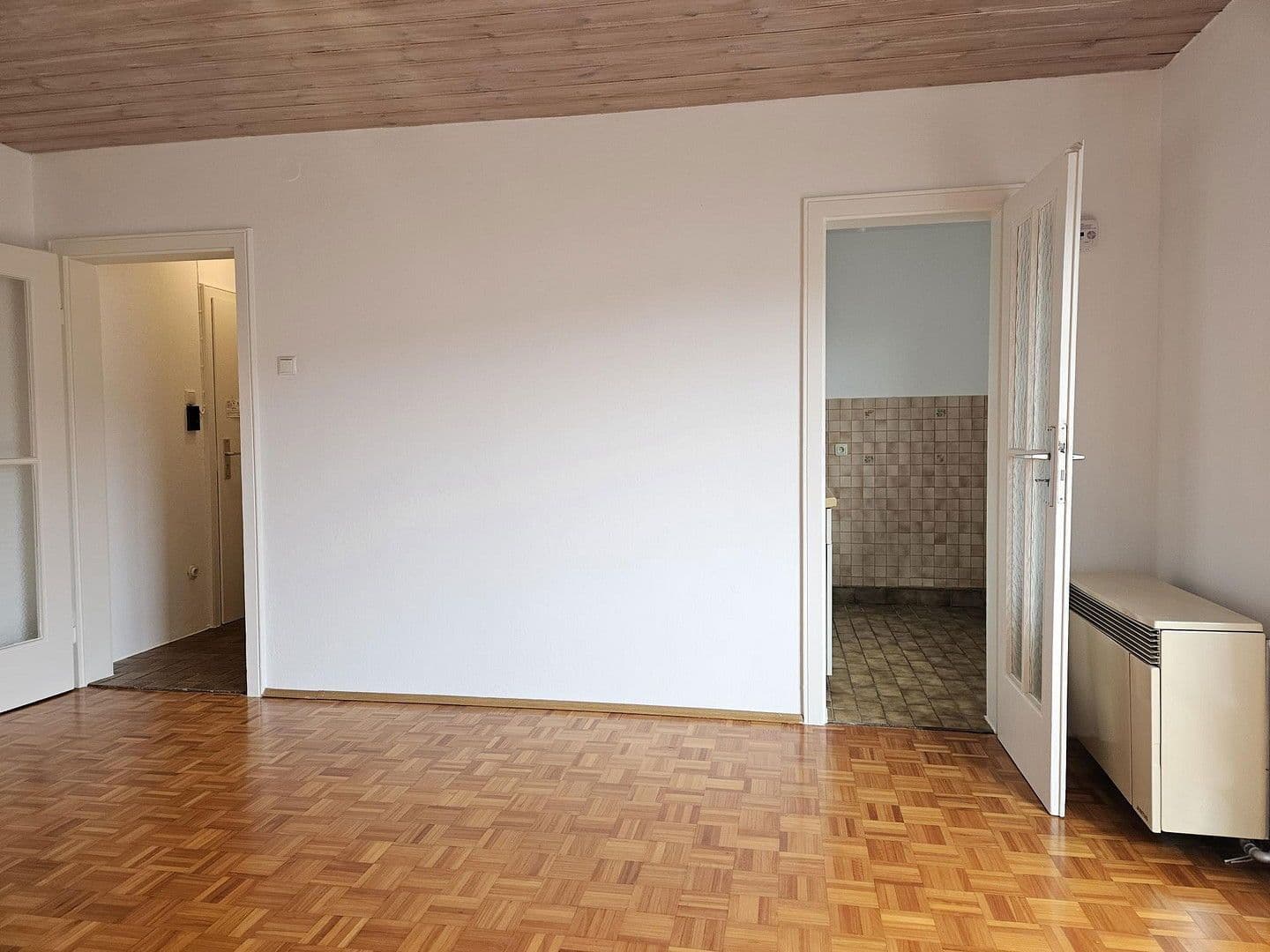 Pronájem bytu 1+1 31 m², Bonner Straße 18, München, Bavorsko Pronájem bytu 1+1 31 m², Bonner Straße 18, München, Bavorsko