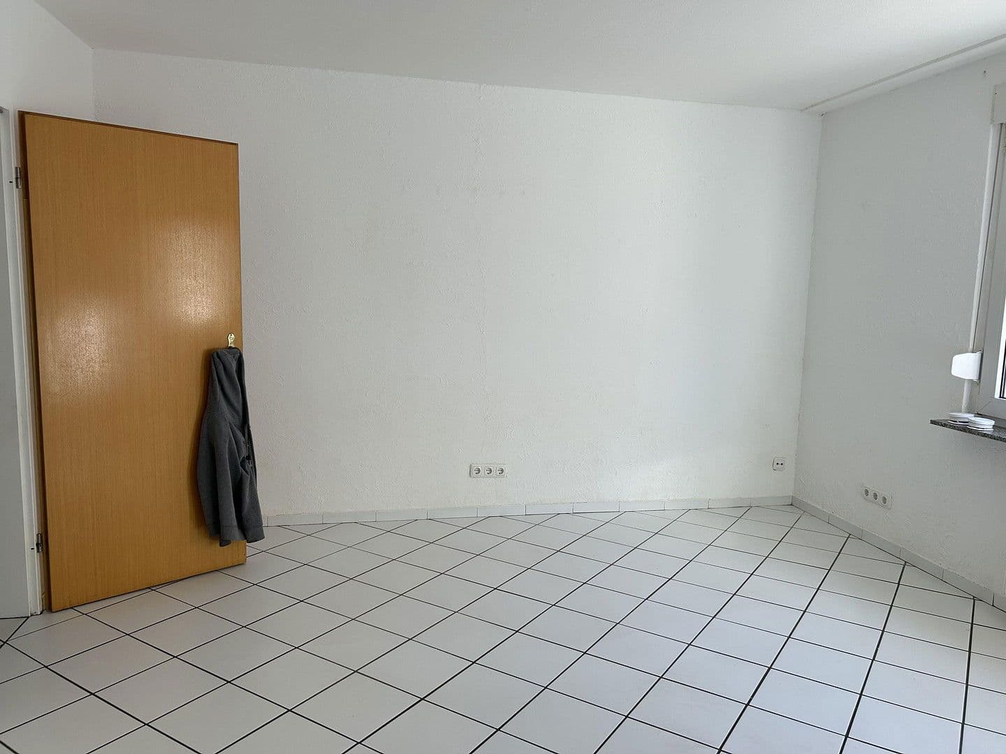 Pronájem bytu 3+1 60 m², Krautstraße 69, Duisburg, Severní Porýní-Vestfálsko Pronájem bytu 3+1 60 m², Krautstraße 69, Duisburg, Severní Porýní-Vestfálsko
