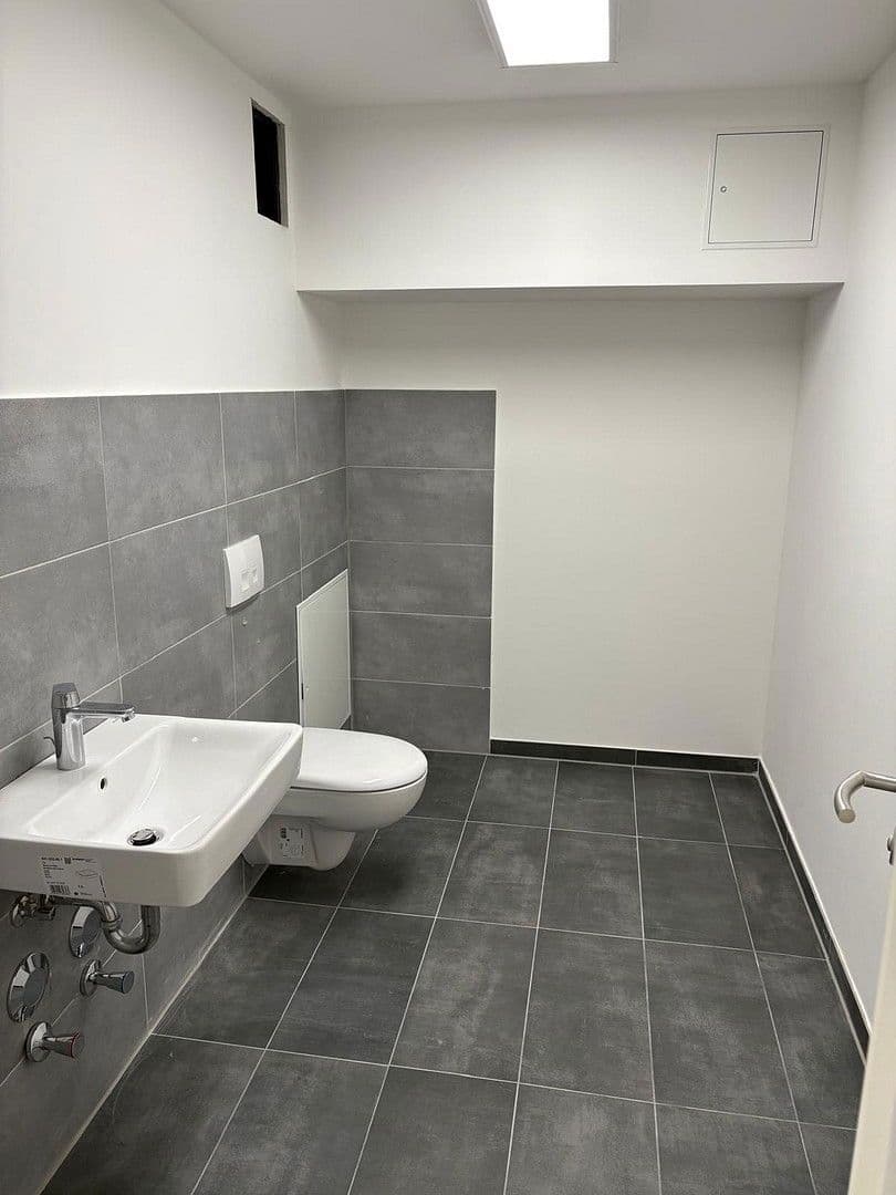 Pronájem kanceláře 62 m², Kienhorststr., Berlin, Berlín Pronájem kanceláře 62 m², Kienhorststr., Berlin, Berlín