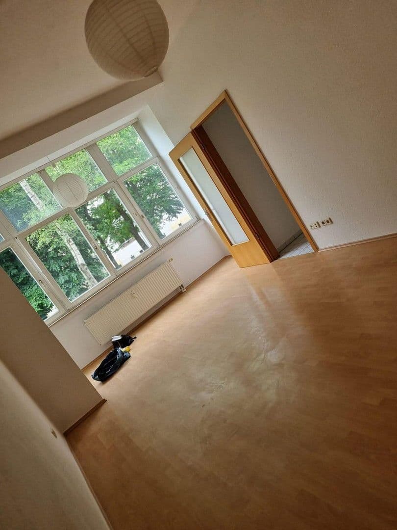 Pronájem bytu 3+1 78 m², Taubestraße 22, Leipzig, Sasko Pronájem bytu 3+1 78 m², Taubestraße 22, Leipzig, Sasko