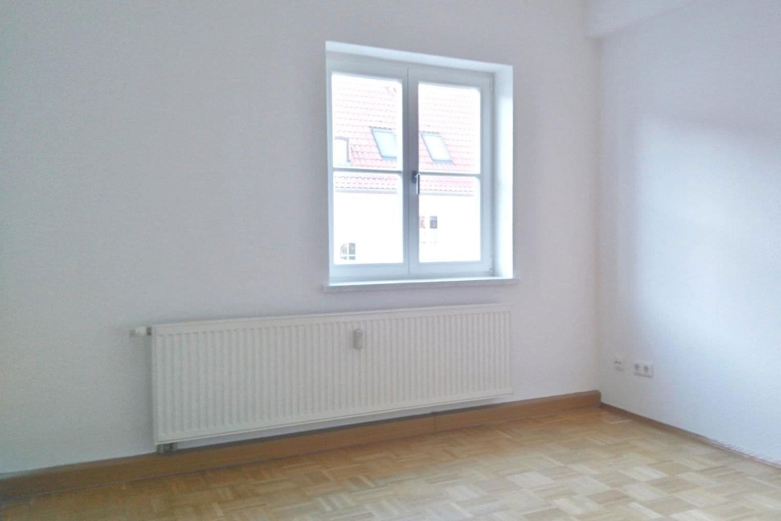 Pronájem bytu 3+1 58 m², Goethestraße 16, Taucha, Sasko Pronájem bytu 3+1 58 m², Goethestraße 16, Taucha, Sasko