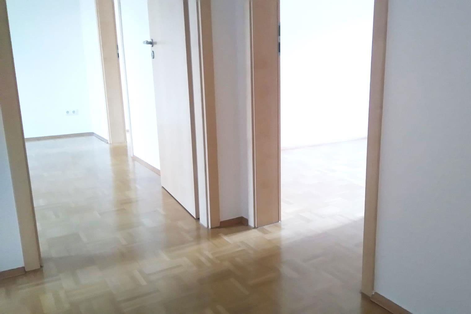 Pronájem bytu 3+1 58 m², Goethestraße 16, Taucha, Sasko Pronájem bytu 3+1 58 m², Goethestraße 16, Taucha, Sasko