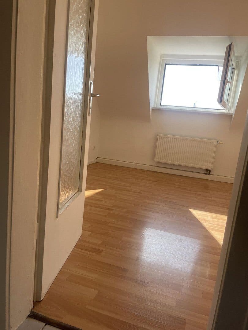 Pronájem bytu 3+1 58 m², Rommerskircherstr X, Köln, Severní Porýní-Vestfálsko Pronájem bytu 3+1 58 m², Rommerskircherstr X, Köln, Severní Porýní-Vestfálsko