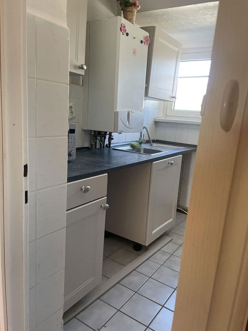 Pronájem bytu 3+1 58 m², Rommerskircherstr X, Köln, Severní Porýní-Vestfálsko Pronájem bytu 3+1 58 m², Rommerskircherstr X, Köln, Severní Porýní-Vestfálsko