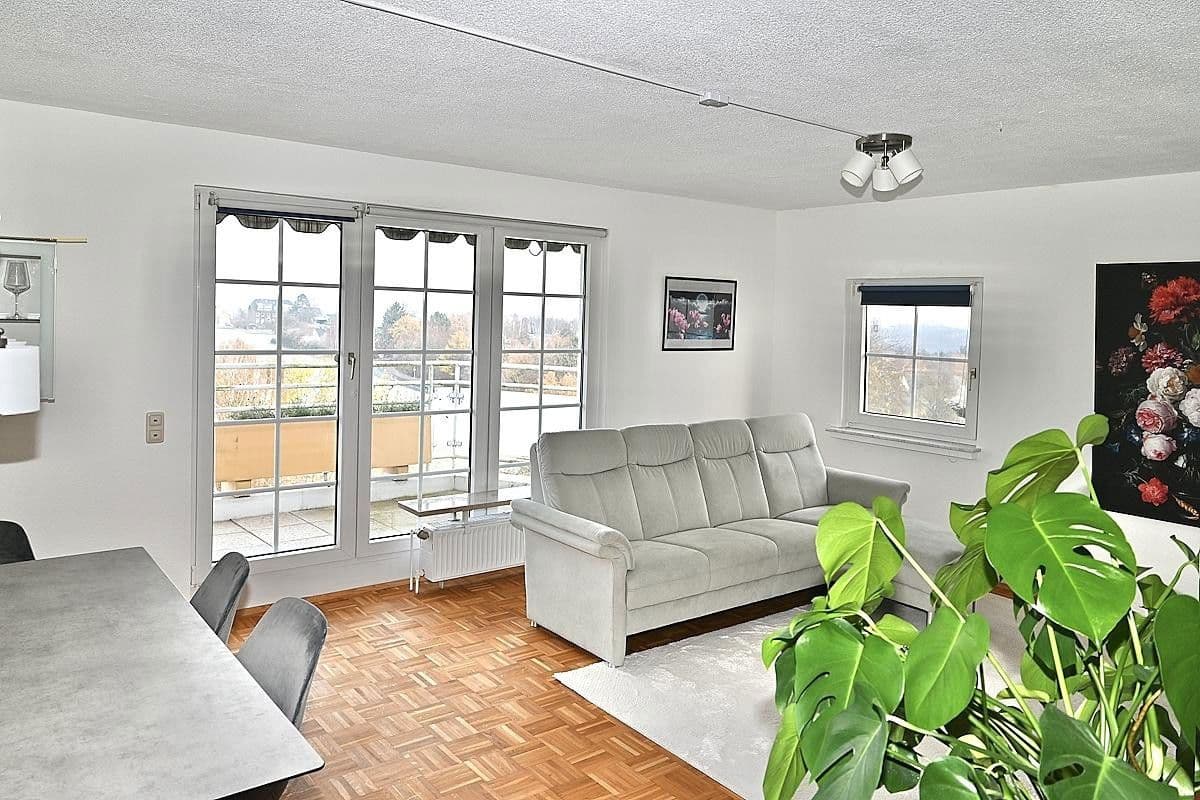 Prodej bytu 4+1 107 m², Bochum, Severní Porýní-Vestfálsko Prodej bytu 4+1 107 m², Bochum, Severní Porýní-Vestfálsko