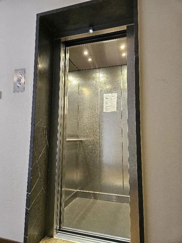 Prodej bytu 3+1 70 m², München, Bavorsko Prodej bytu 3+1 70 m², München, Bavorsko