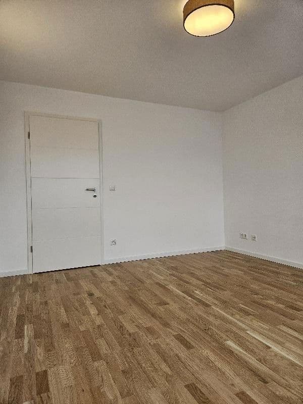 Prodej bytu 3+1 70 m², München, Bavorsko Prodej bytu 3+1 70 m², München, Bavorsko