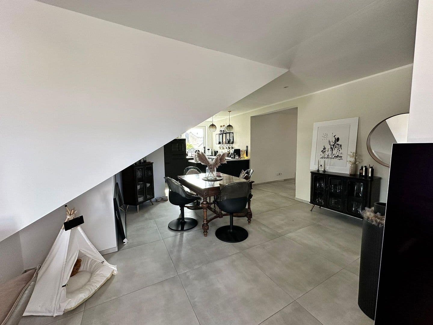 Pronájem bytu 3+kk 119 m², Bergheim, Severní Porýní-Vestfálsko Pronájem bytu 3+kk 119 m², Bergheim, Severní Porýní-Vestfálsko