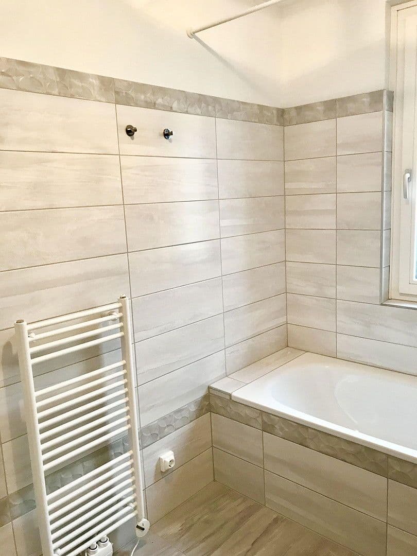 Pronájem bytu 2+1 63 m², Kirchenplatz 6, Wien, Wien Pronájem bytu 2+1 63 m², Kirchenplatz 6, Wien, Wien