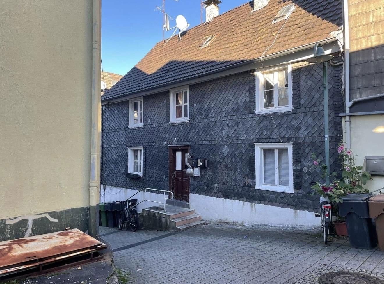 Prodej domu 97 m², pozemek 210 m², Hochstraße 11, Wipperfürth, Severní Porýní-Vestfálsko Prodej domu 97 m², pozemek 210 m², Hochstraße 11, Wipperfürth, Severní Porýní-Vestfálsko