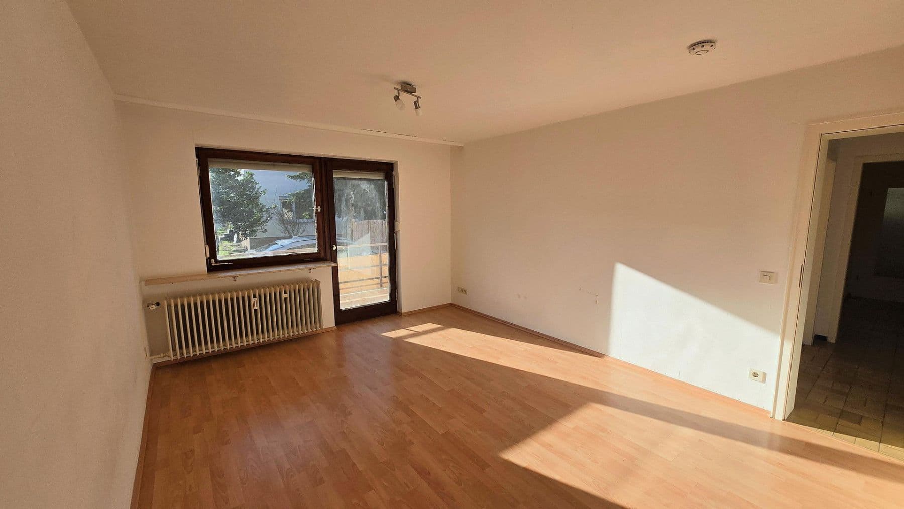 Prodej bytu 3+1 80 m², Brühlstr. 13, Beuren, Bádensko-Württembersko Prodej bytu 3+1 80 m², Brühlstr. 13, Beuren, Bádensko-Württembersko