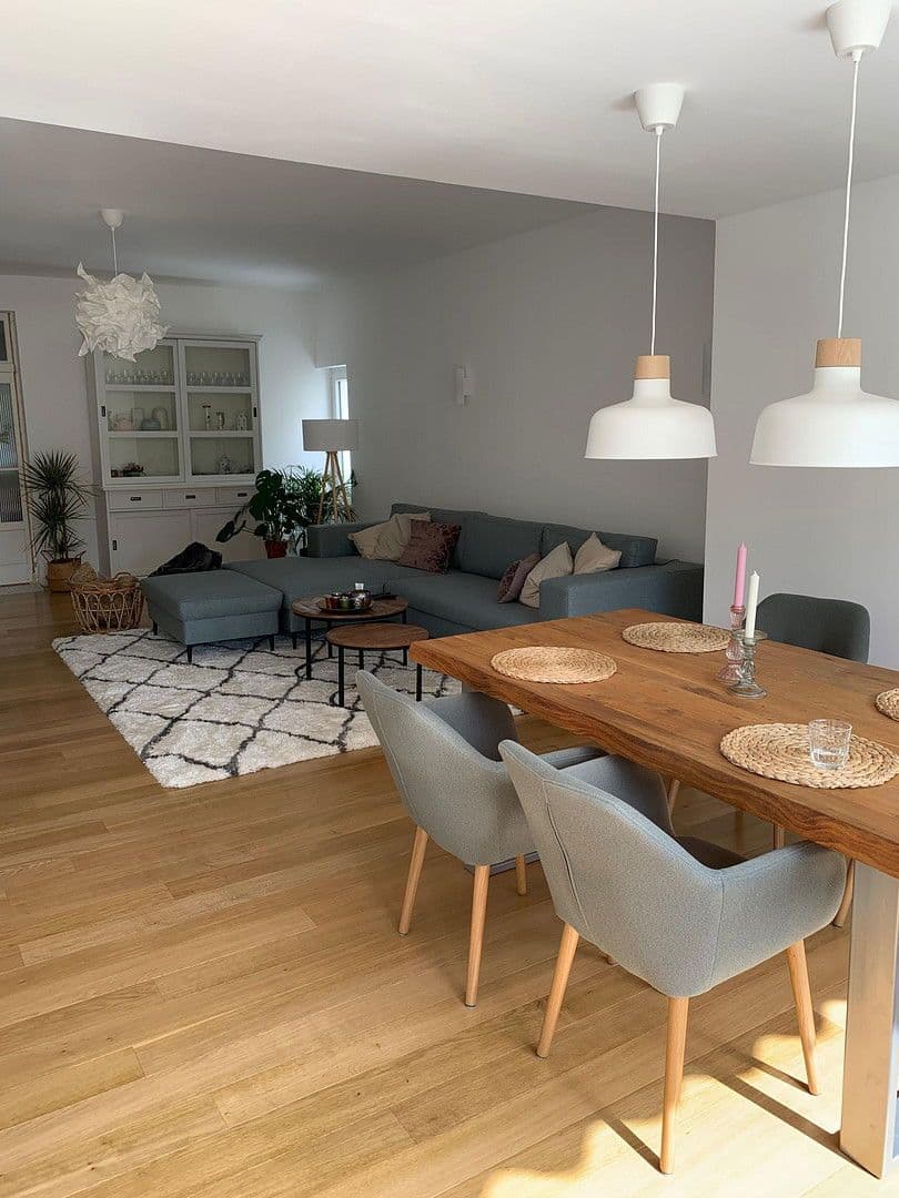 Prodej domu 155 m², pozemek 884 m², Bremen, Bremen Prodej domu 155 m², pozemek 884 m², Bremen, Bremen