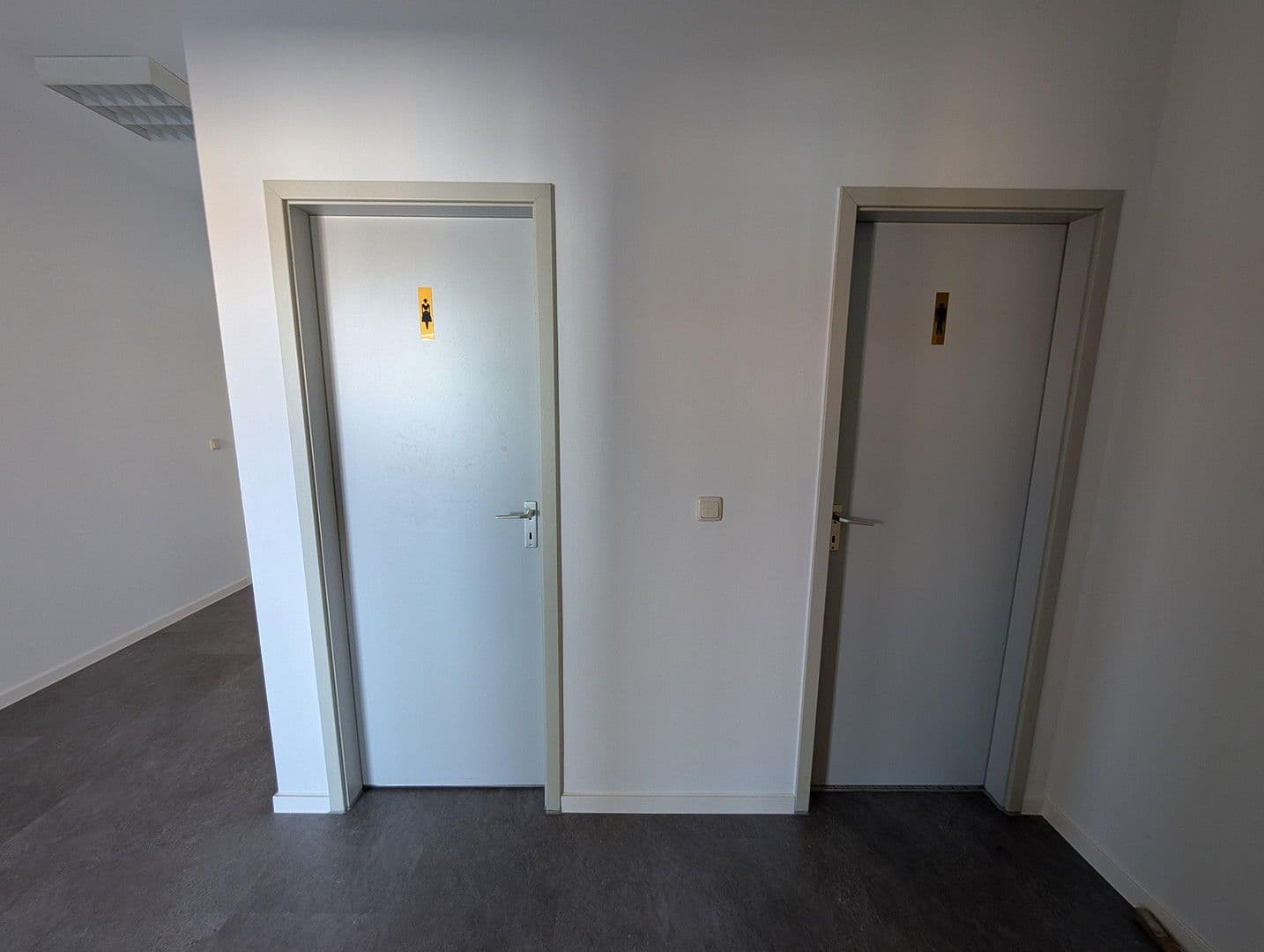 Pronájem kanceláře 116 m², Waltershäuser Straße 21, Gotha, Durynsko Pronájem kanceláře 116 m², Waltershäuser Straße 21, Gotha, Durynsko