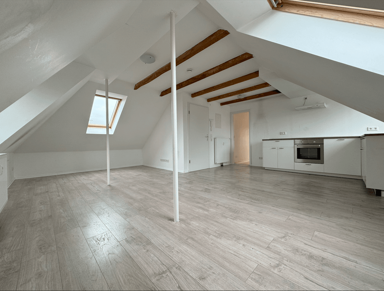 Pronájem bytu 2+1 55 m², Wurster Straße 167, Bremerhaven, Bremen Pronájem bytu 2+1 55 m², Wurster Straße 167, Bremerhaven, Bremen