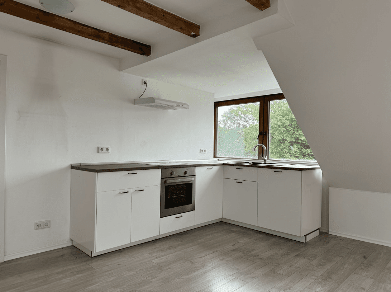 Pronájem bytu 2+1 55 m², Wurster Straße 167, Bremerhaven, Bremen Pronájem bytu 2+1 55 m², Wurster Straße 167, Bremerhaven, Bremen