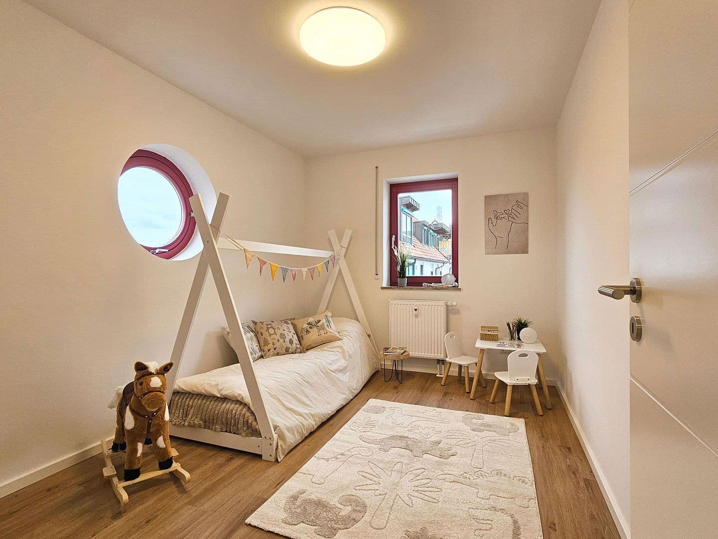 Prodej bytu 3+kk 81 m², Kümmersbruck, Bavorsko Prodej bytu 3+kk 81 m², Kümmersbruck, Bavorsko