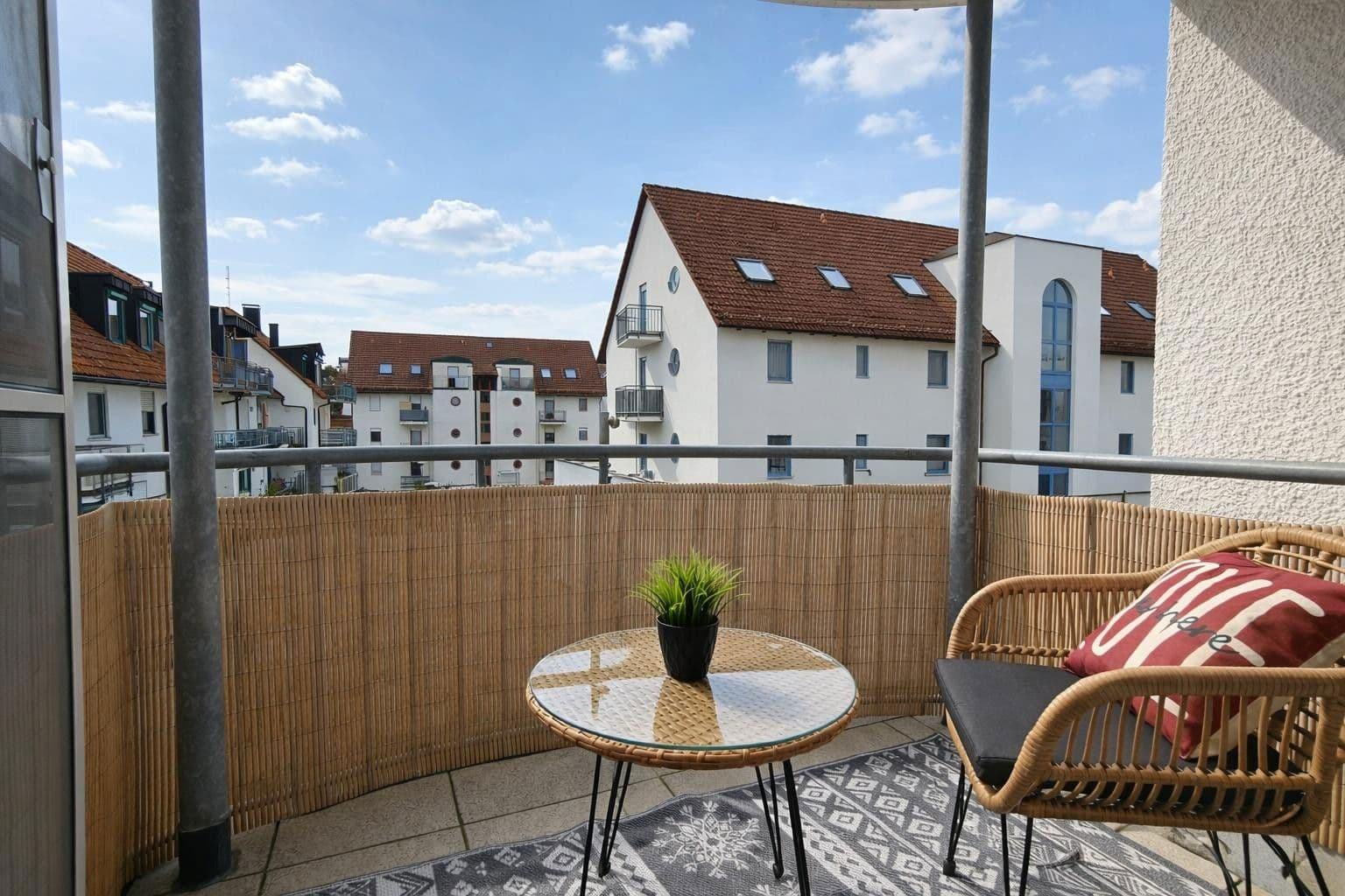 Prodej bytu 3+kk 81 m², Kümmersbruck, Bavorsko Prodej bytu 3+kk 81 m², Kümmersbruck, Bavorsko