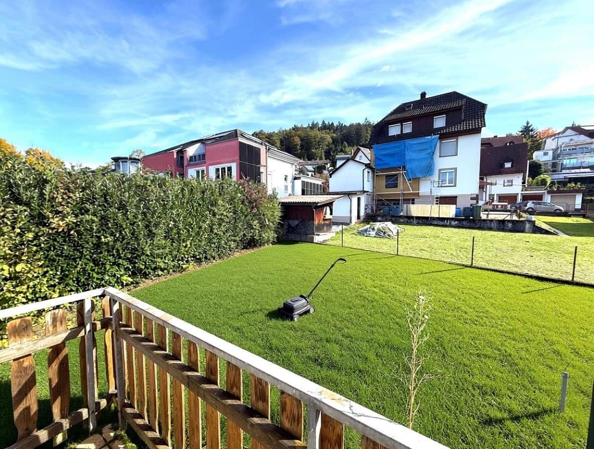 Pronájem domu 220 m², pozemek 857 m², Am Giesenbach 14, Lahr/Schwarzwald, Bádensko-Württembersko Pronájem domu 220 m², pozemek 857 m², Am Giesenbach 14, Lahr/Schwarzwald, Bádensko-Württembersko